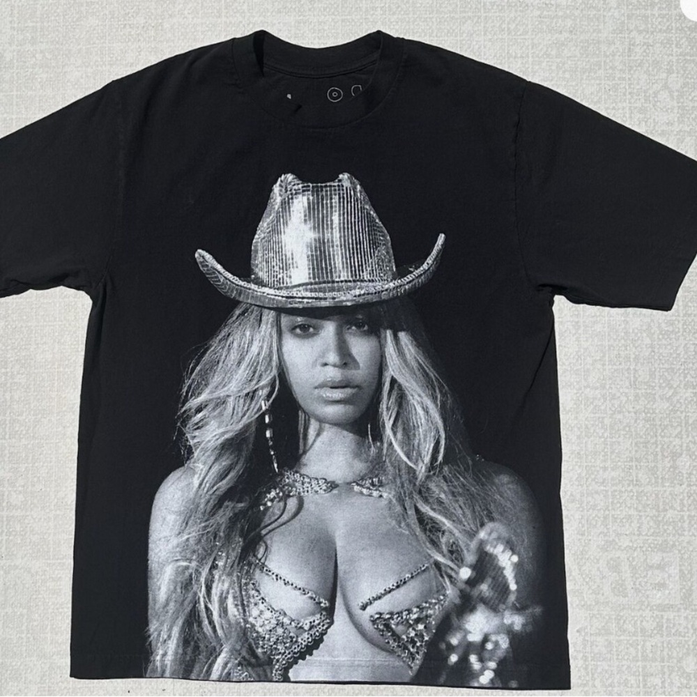 Beyoncé concert shirt